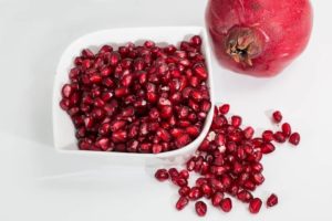 Pomegranate foods for lung health